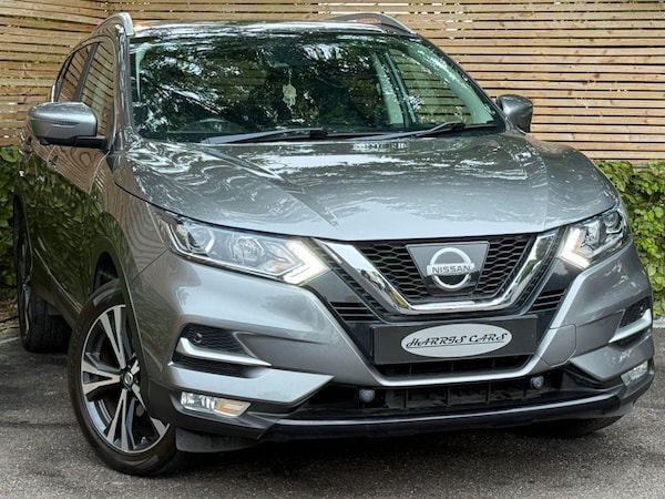Used Nissan Qashqai 2017 for sale - 75431655: Photo 2