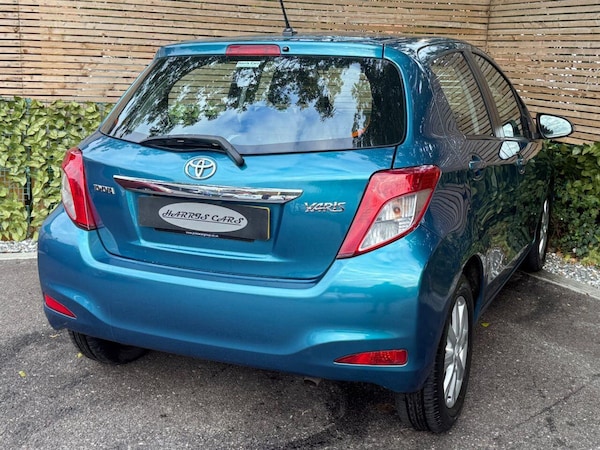 Used Toyota Yaris 2012 for sale - 76306916: Photo 12