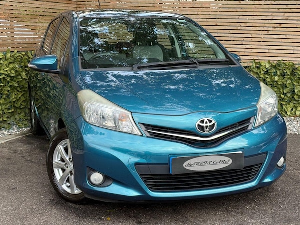 Used Toyota Yaris 2012 for sale - 76306916: Photo 3