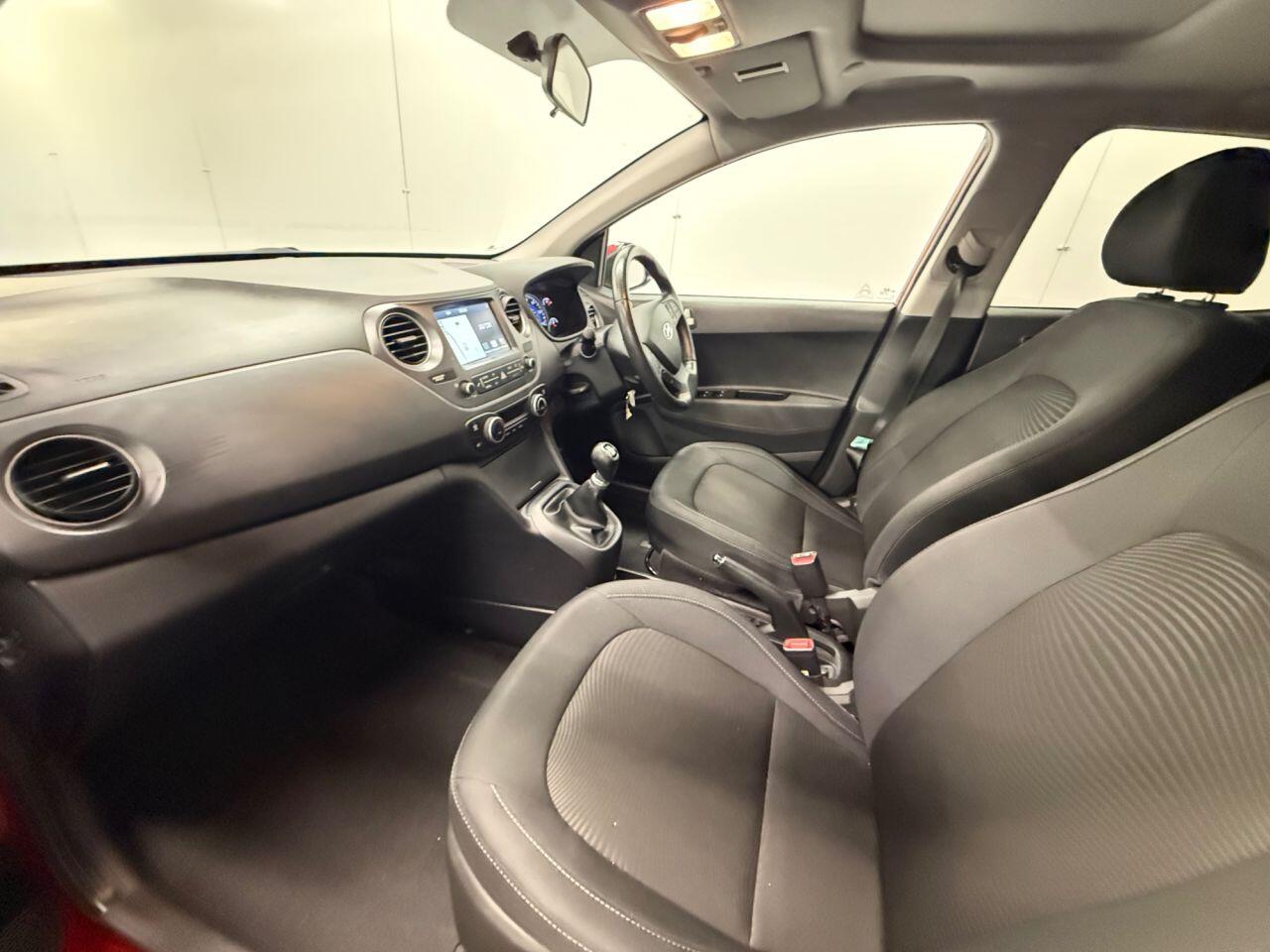 Used Hyundai i10 2017 for sale - 76613410: Photo 18