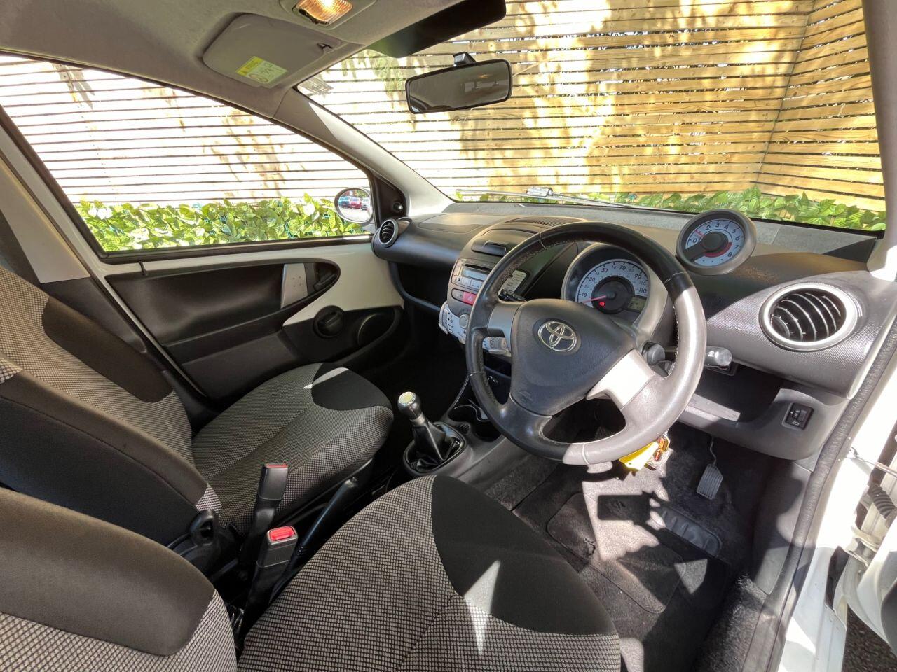Used Toyota AYGO 2014 for sale - 77753416: Photo 10