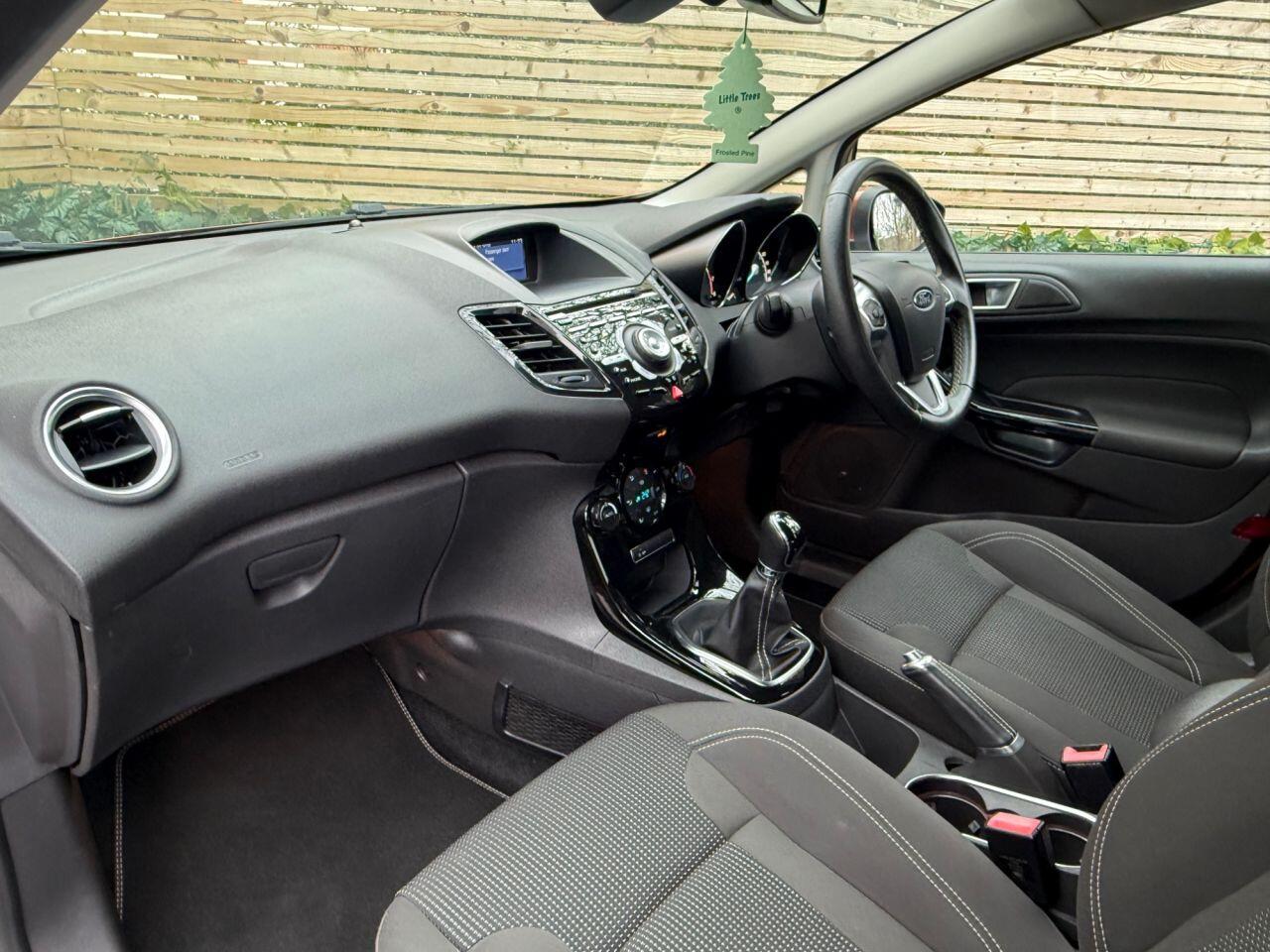 Used Ford Fiesta 2015 for sale - 77784220: Photo 21