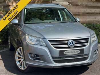 2010 (10) - 2.0 TDI R-Line SUV 5dr Diesel Auto 4WD Euro 5 (140 ps) 12 MONTHS AA, FRESH