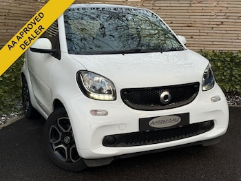 Used smart fortwo 2017 for sale - 77254935: Photo