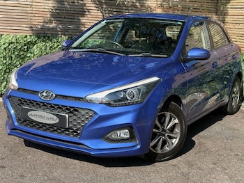Used Hyundai i20 2018 for sale - 79316340: Photo