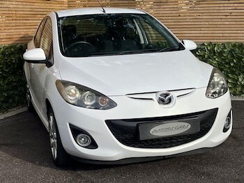 Used Mazda Mazda2 2015 for sale - 77376590: Photo