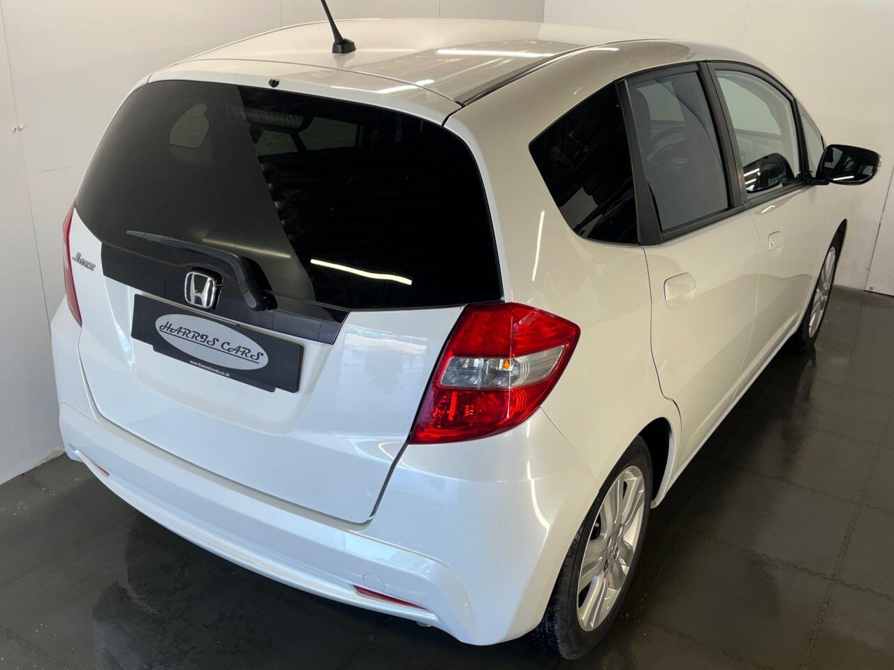 Used Honda Jazz 2014 for sale - 77425291: Photo 8
