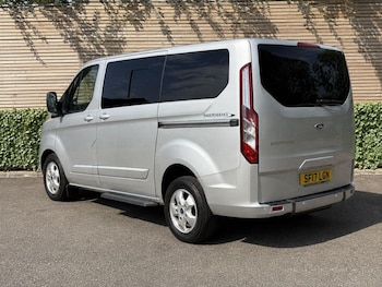 Used Ford Tourneo Custom 2017 for sale - 79609211: Photo