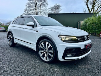 2017 - 2.0 TDi 150 4Motion R-Line 5dr DSG
