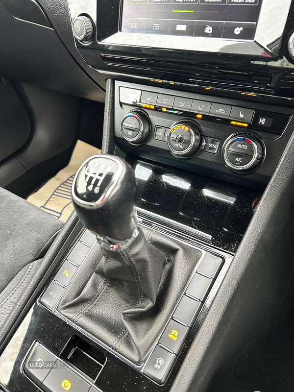 Used Skoda Superb 2015 for sale - 75292309: Photo 16