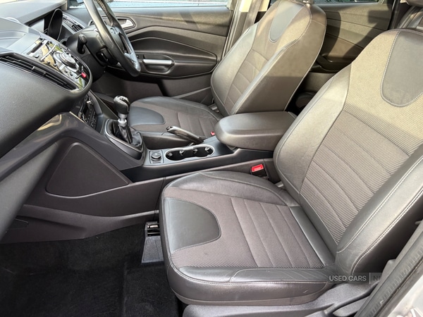 Used Ford Kuga 2015 for sale - 77884149: Photo 12