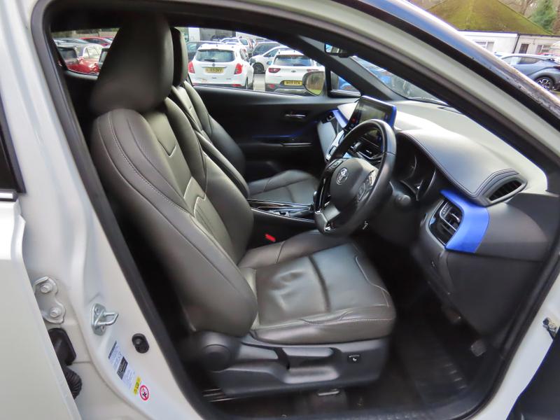 Used Toyota C-HR 2017 for sale - 77261122: Photo 17