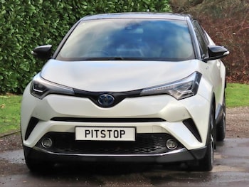 Used Toyota C-HR 2017 for sale - 77261122: Photo