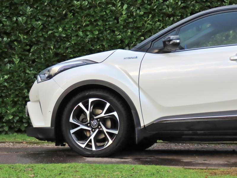 Used Toyota C-HR 2017 for sale - 77261122: Photo 9