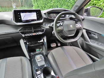 Used Peugeot 2008 2023 for sale - 79170198: Photo