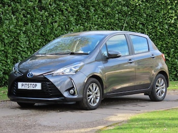 Used Toyota Yaris 2017 for sale - 78015401: Photo