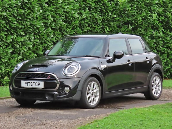 Used MINI Hatch 2018 for sale - 72369923: Photo 2