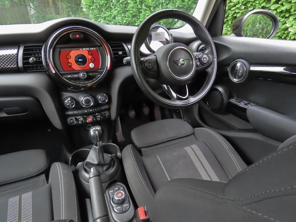 Used MINI Hatch 2018 for sale - 72369923: Photo 3