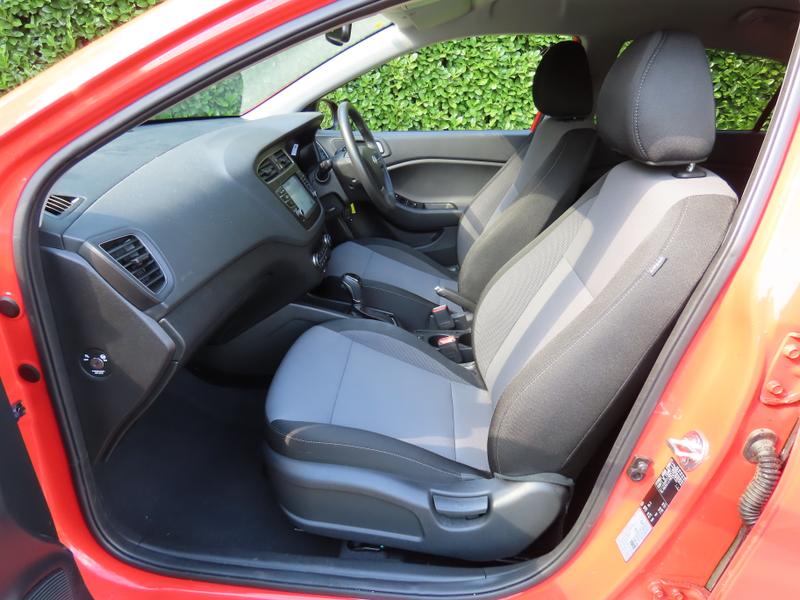 Used Hyundai i20 2018 for sale - 76064639: Photo 15