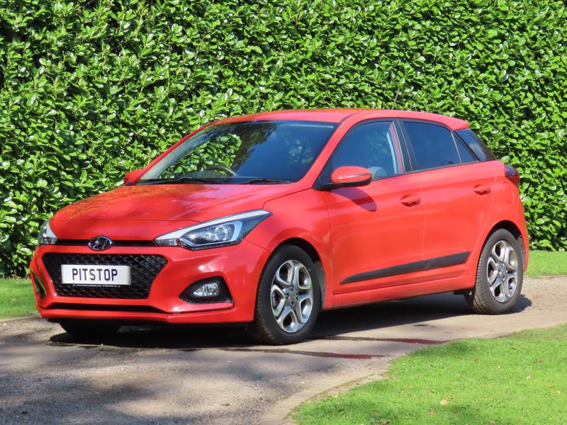 Used Hyundai i20 2018 for sale - 76064639: Photo 2