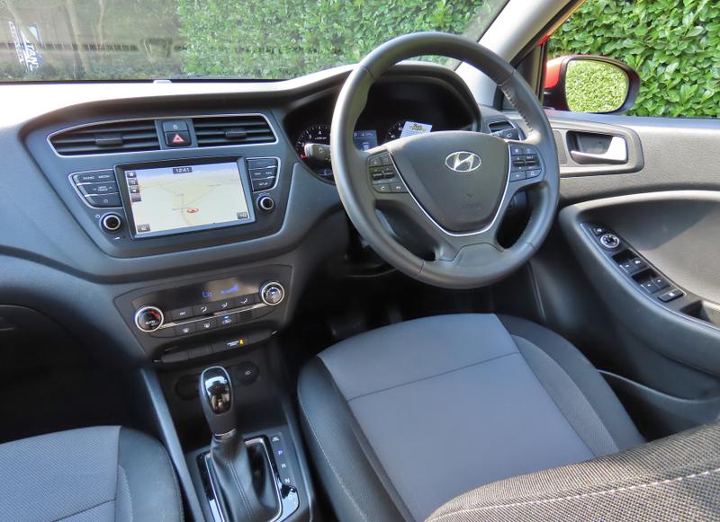 Used Hyundai i20 2018 for sale - 76064639: Photo 3