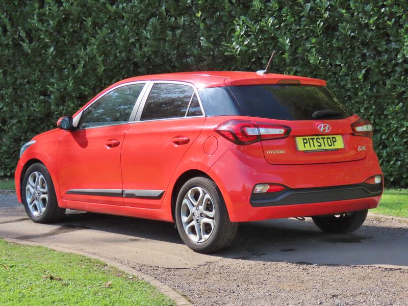Used Hyundai i20 2018 for sale - 76064639: Photo 6