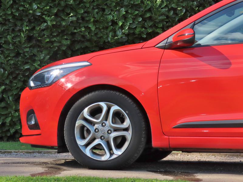 Used Hyundai i20 2018 for sale - 76064639: Photo 9
