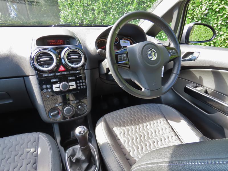 Used Vauxhall Corsa 2015 for sale - 75969499: Photo 3