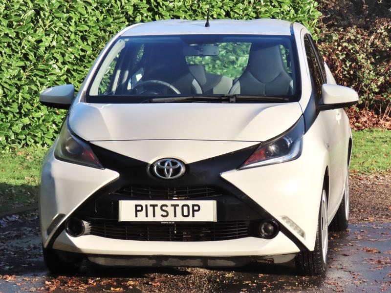 Used Toyota AYGO for sale - 76830305: Photo 1