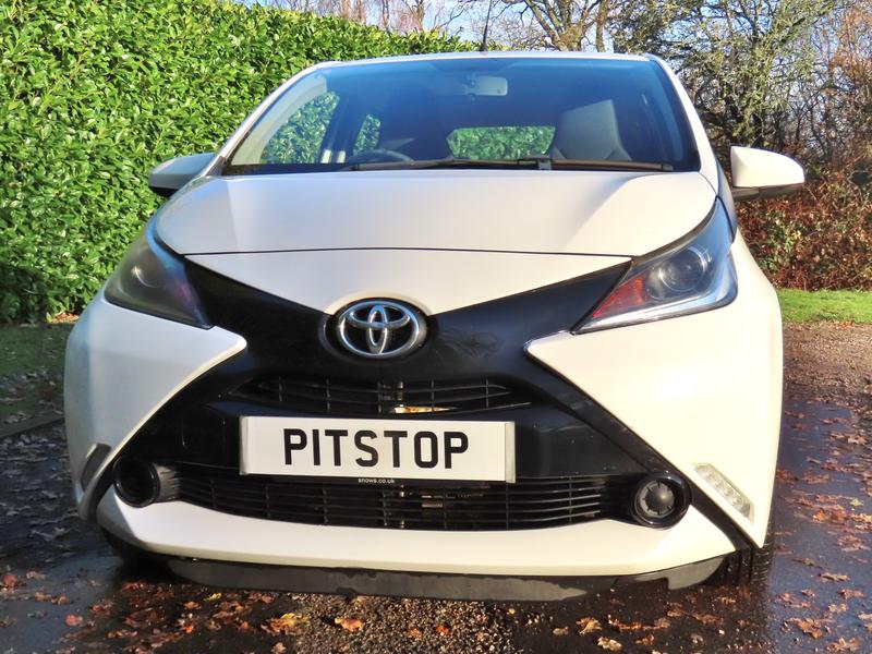 Used Toyota AYGO for sale - 76830305: Photo 10