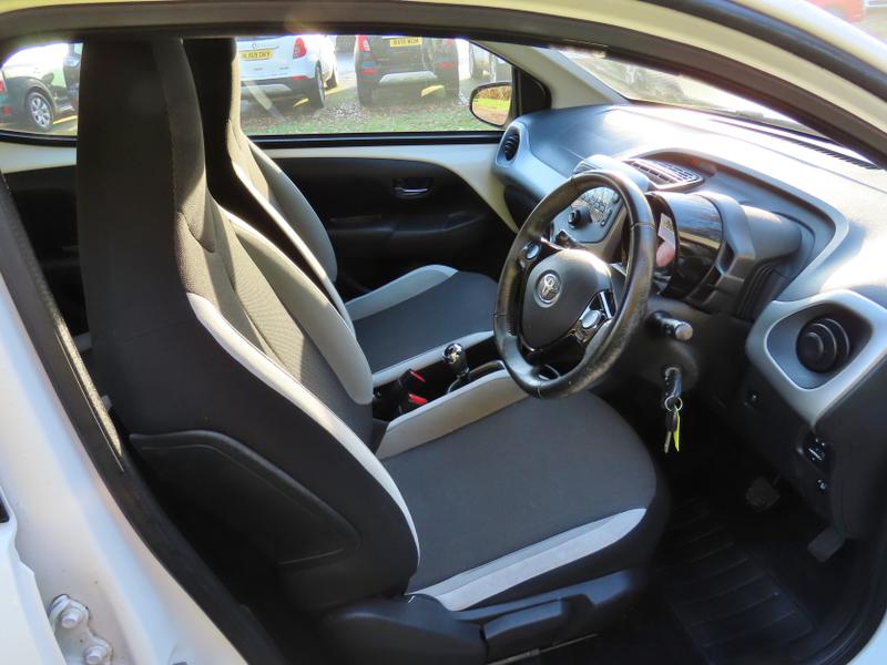 Used Toyota AYGO for sale - 76830305: Photo 17