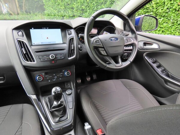 Used Ford Focus 2017 for sale - 75392115: Photo 3