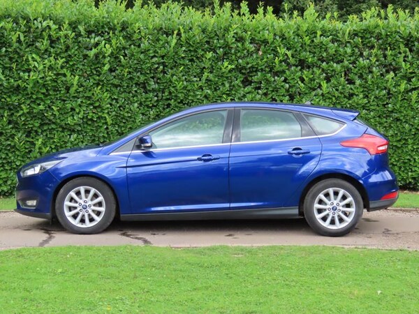 Used Ford Focus 2017 for sale - 75392115: Photo 5