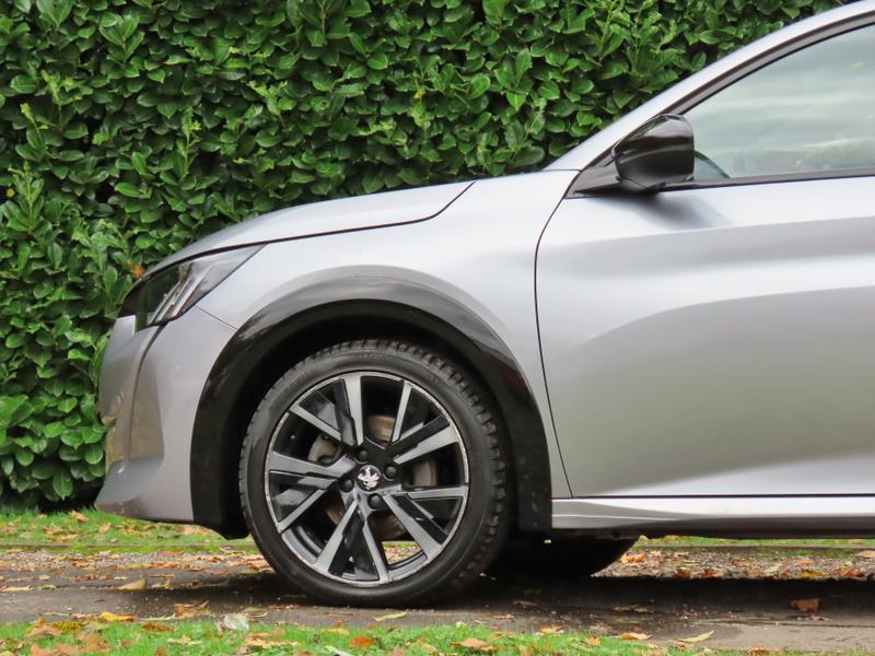 Used Peugeot 208 2023 for sale - 76434037: Photo 9