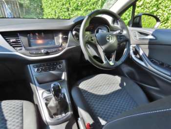 Used Vauxhall Astra 2018 for sale - 74639650: Photo