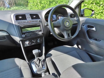 Used Volkswagen Polo 2010 for sale - 78505733: Photo