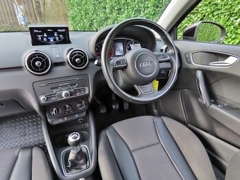 Used Audi A1 2017 for sale - 77763577: Photo