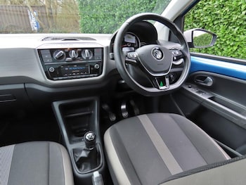 Used Volkswagen up! 2017 for sale - 77819692: Photo