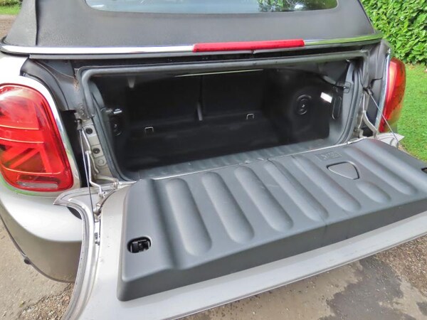 Used MINI Convertible 2019 for sale - 76196459: Photo 12