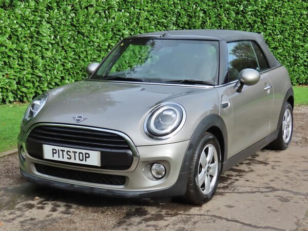 Used MINI Convertible 2019 for sale - 76196459: Photo 19