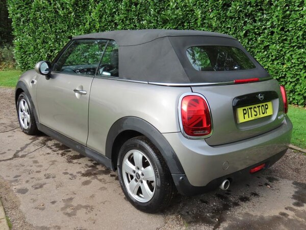 Used MINI Convertible 2019 for sale - 76196459: Photo 20