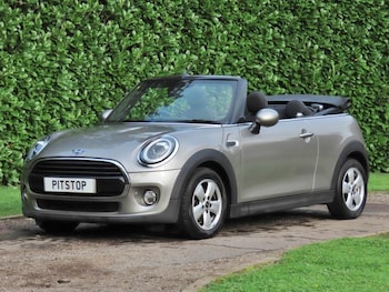Used MINI Convertible 2019 for sale - 76196459: Photo 2