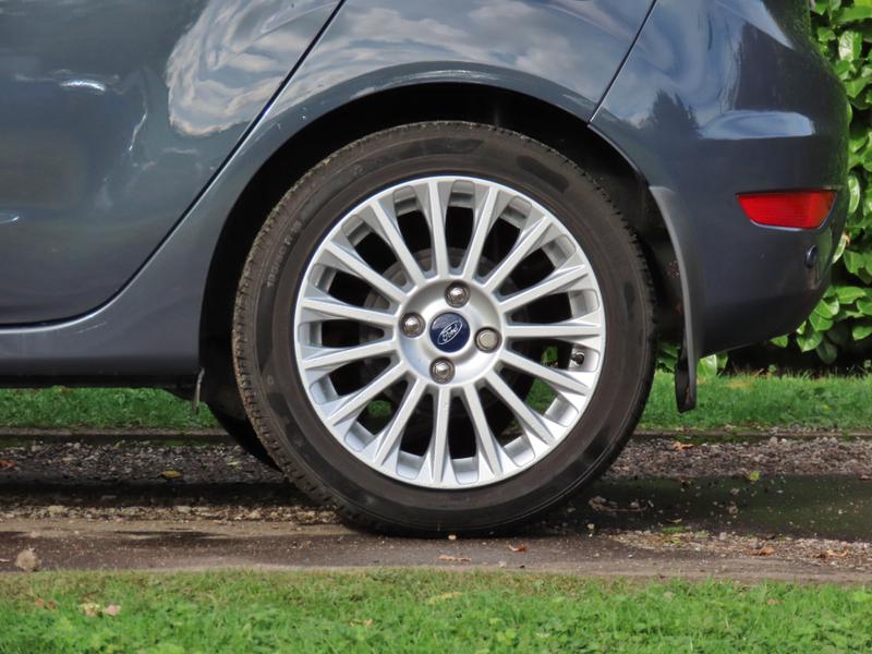 Used Ford Fiesta 2014 for sale - 76302749: Photo 8