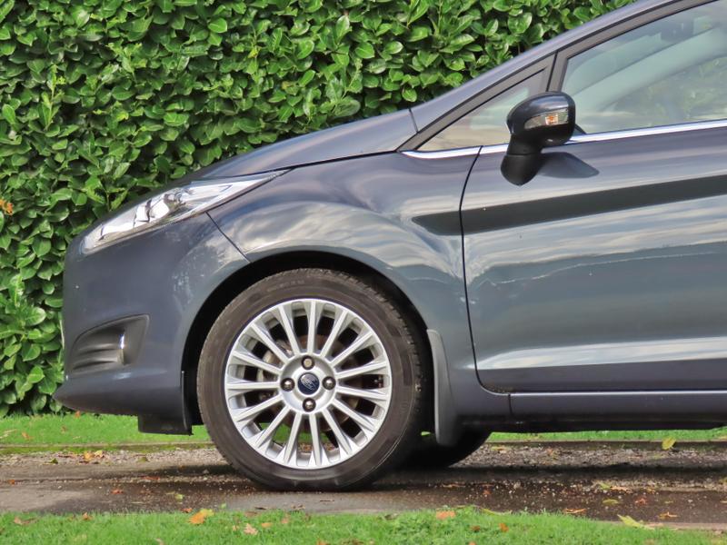 Used Ford Fiesta 2014 for sale - 76302749: Photo 9