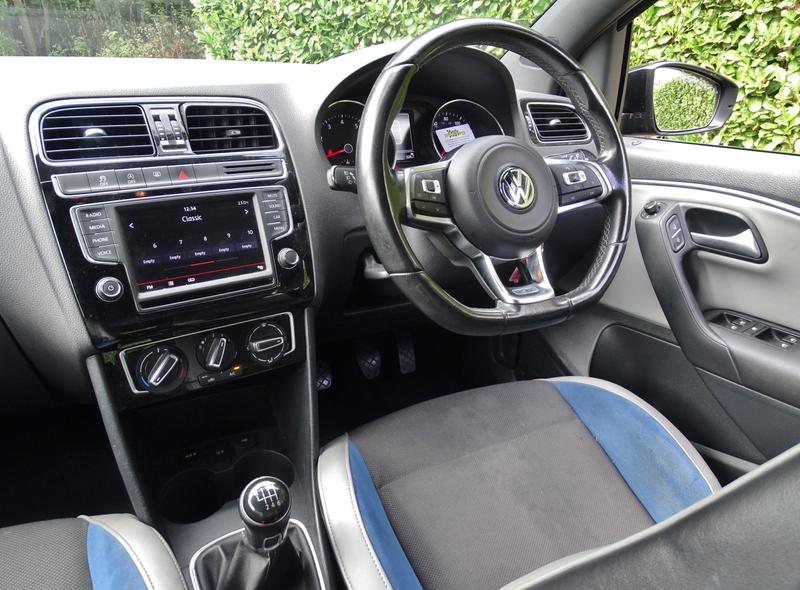 Used Volkswagen Polo 2016 for sale - 77312716: Photo 3