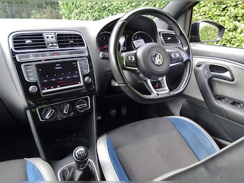 Used Volkswagen Polo 2016 for sale - 77312716: Photo