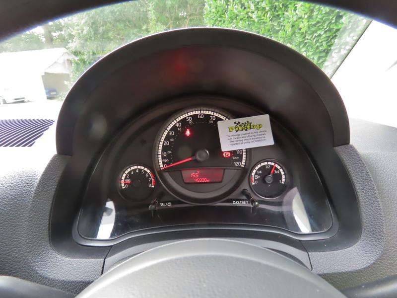 Used Volkswagen up! 2014 for sale - 76139610: Photo 16