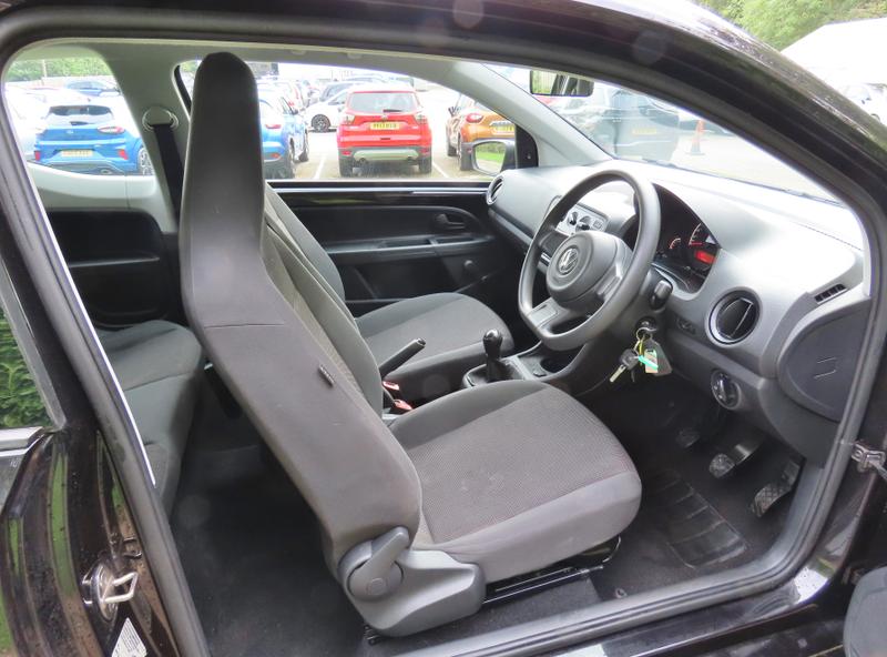 Used Volkswagen up! 2014 for sale - 76139610: Photo 17