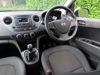 Used Hyundai i10 2019 for sale - 75325361: Photo
