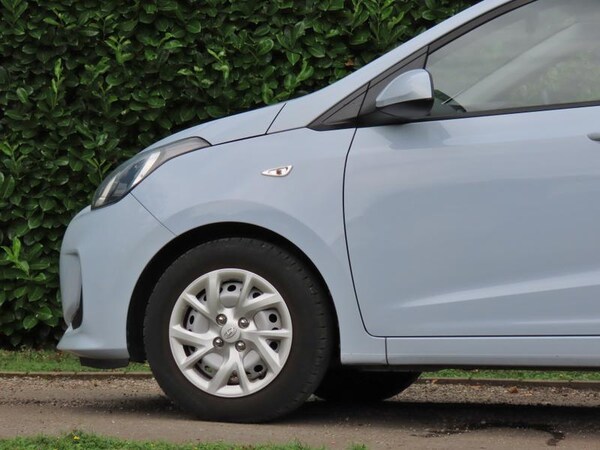Used Hyundai i10 2019 for sale - 75325361: Photo 9
